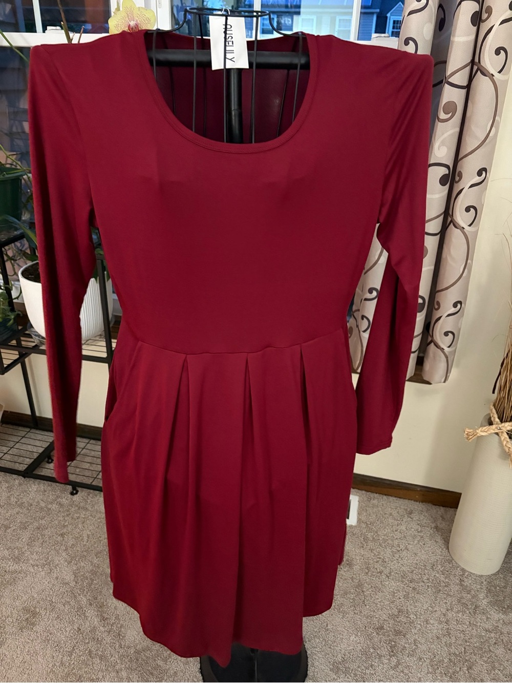 Auselily  Women's Long-Sleeve Burgundy Pleated Dress New